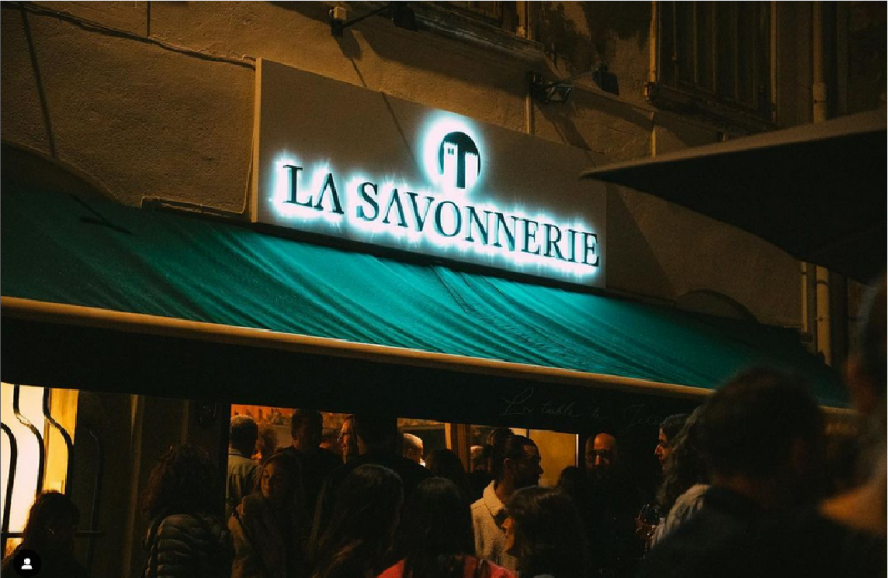 Enseigne pour restaurant sur Marseille